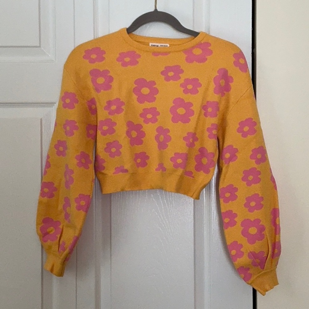 SHEIN Gold and Pink Long Sleeve Cropped Sweater